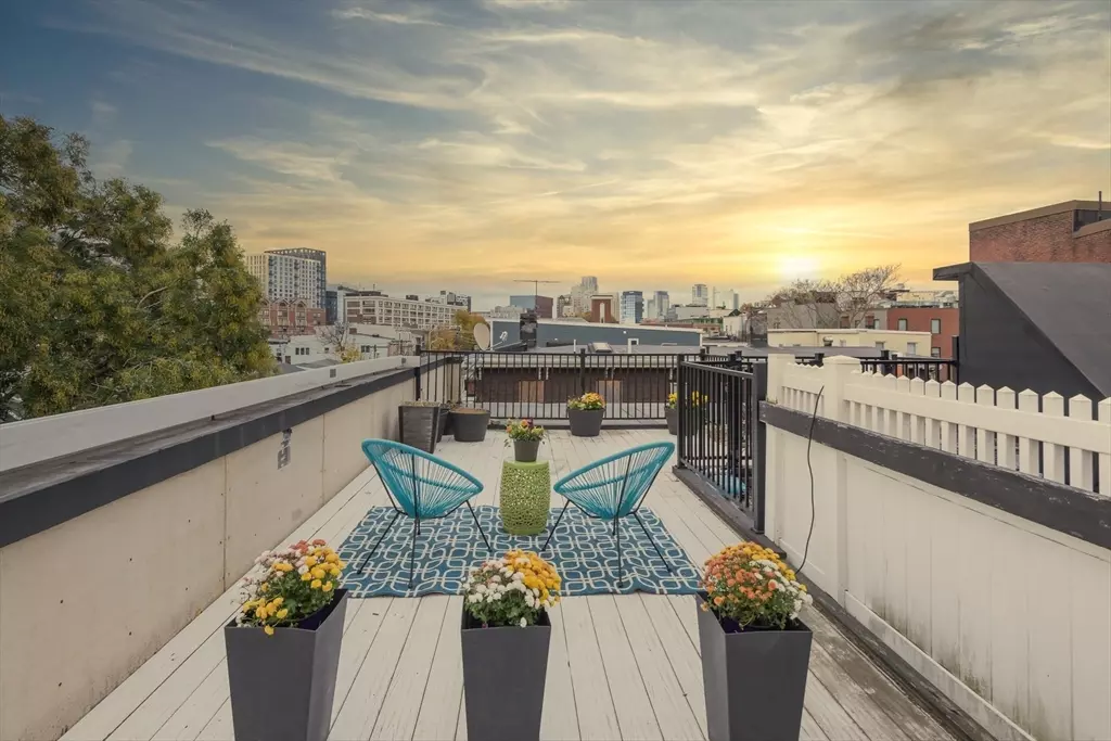 Cambridge, MA 02141,36 Sciarappa St