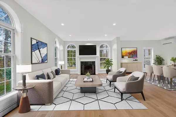 Framingham, MA 01701,14 Pinehill Rd