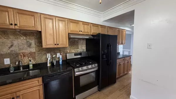 Somerville, MA 02144,131 Josephine Ave #2