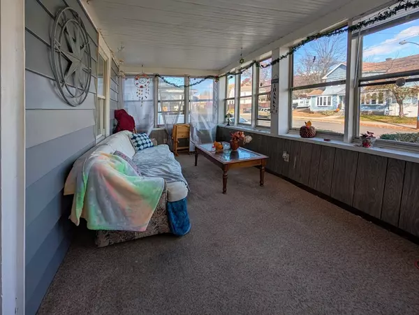 Ludlow, MA 01056,59 Prospect St