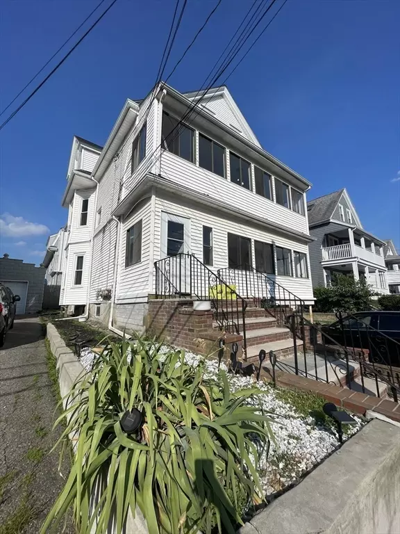 27 Lloyd Rd #3, Watertown, MA 02472