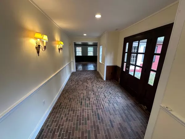 Dover, MA 02030,333 Dedham Street