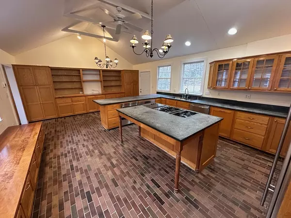 Dover, MA 02030,333 Dedham Street