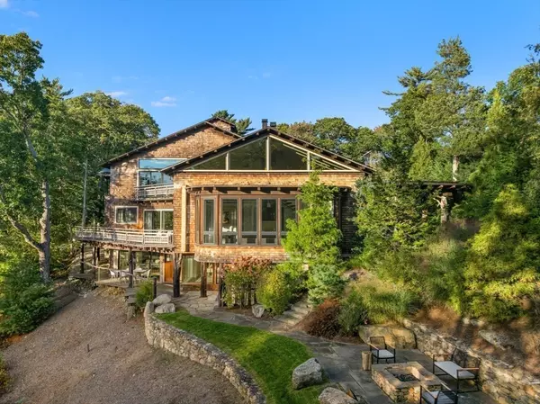 Marshfield, MA 02050,480 Pleasant Street