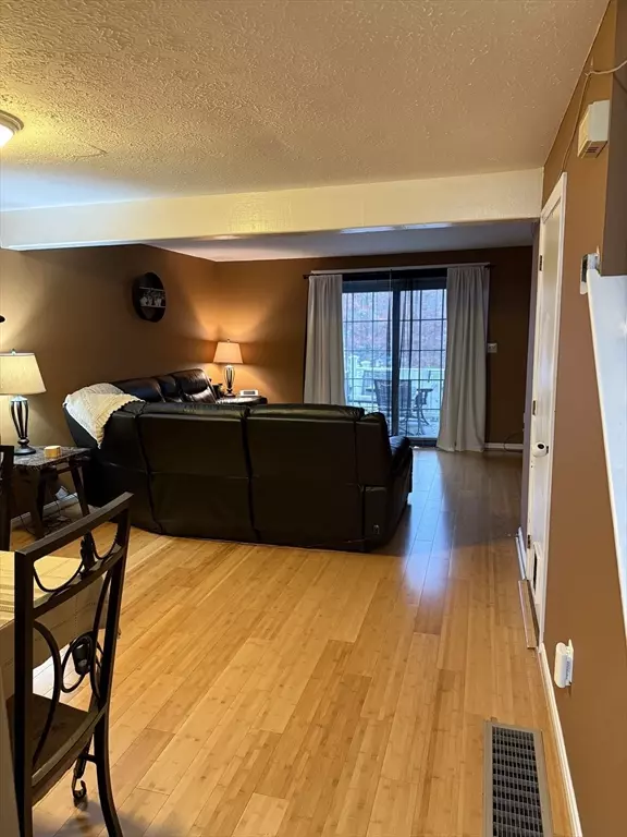 Leominster, MA 01453,48 Fox Meadow Rd #G