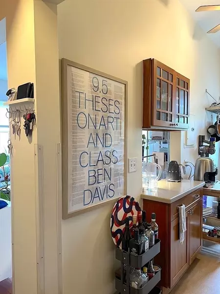 371 Harvard St. #3C, Cambridge, MA 02138