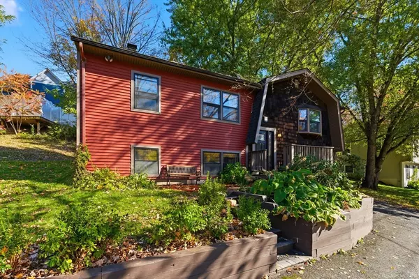 162 Pendleton Ave, Chicopee, MA 01020