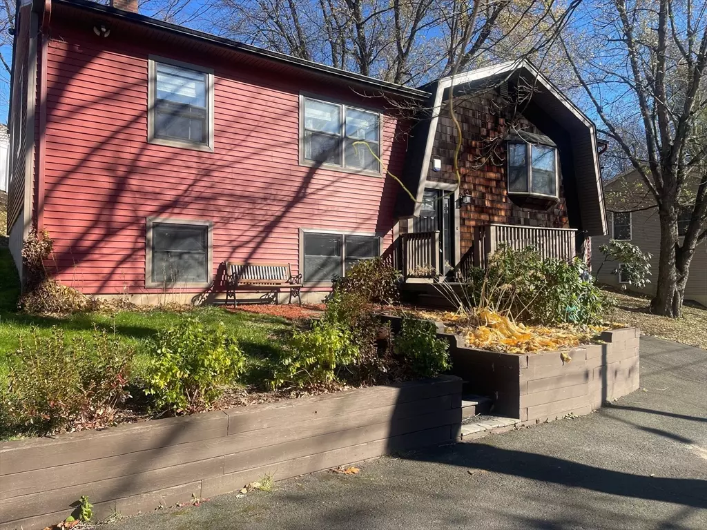 Chicopee, MA 01020,162 Pendleton Ave