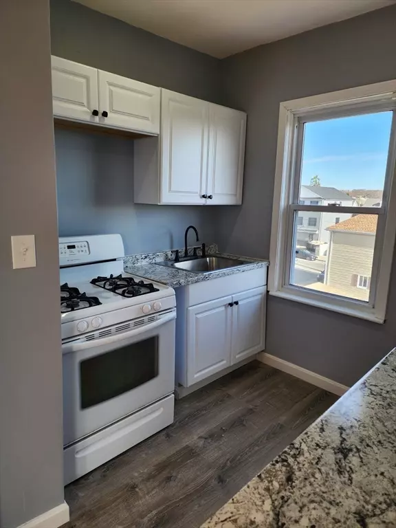 146 Middlesex #3, Fall River, MA 02720