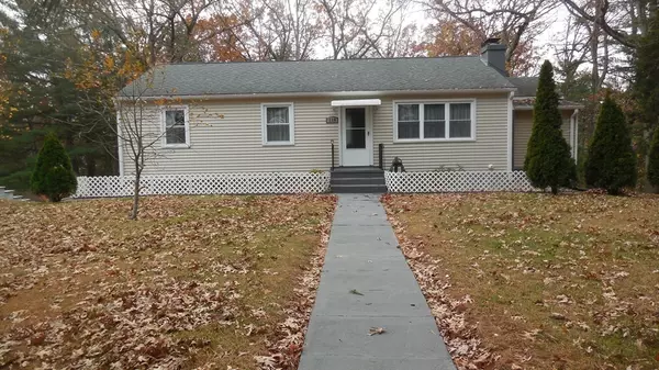 118 Woodside Ter, Westfield, MA 01085