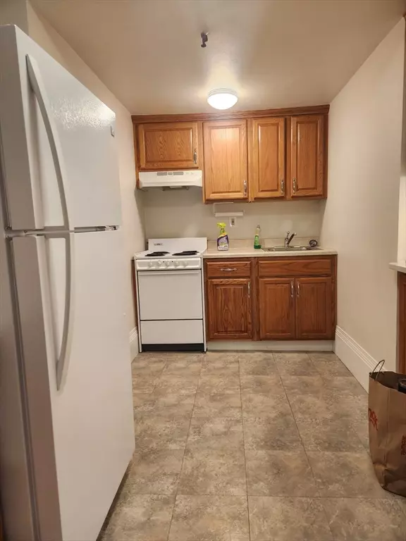 Boston, MA 02116,231 Commonwealth #2