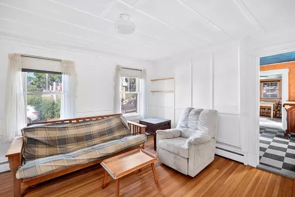 Provincetown, MA 02657,37 Pearl Street