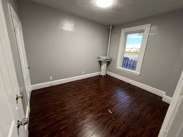 Framingham, MA 01702,64 Hollis #7