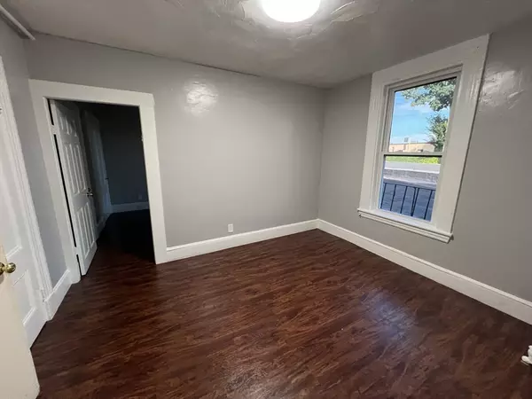 Framingham, MA 01702,64 Hollis #7