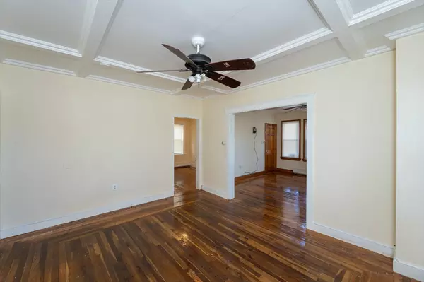 Methuen, MA 01844,2 Lawrence Street