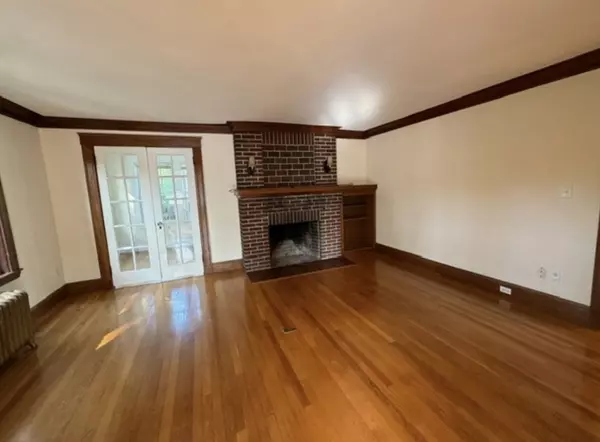 Newton, MA 02459,124 Langley Rd #124