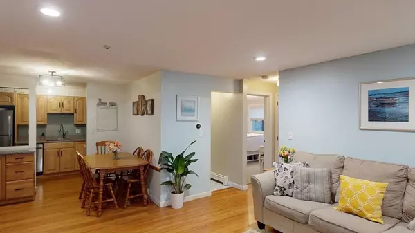 Norwood, MA 02062,365 Washington St #5