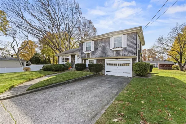 Somerset, MA 02726,55 Dias Terrace