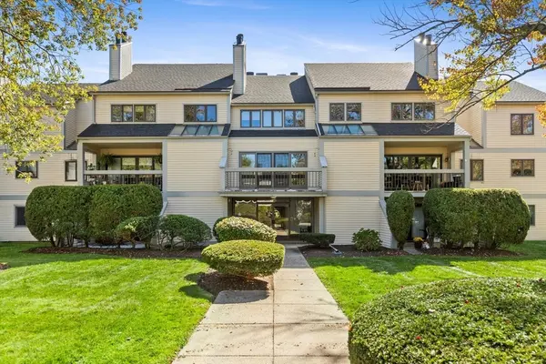 Peabody, MA 01940,1100 Salem Street #58