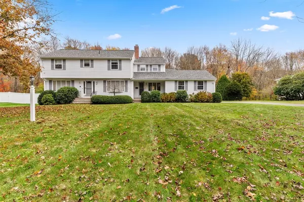 45 Stanford Dr, Westwood, MA 02090