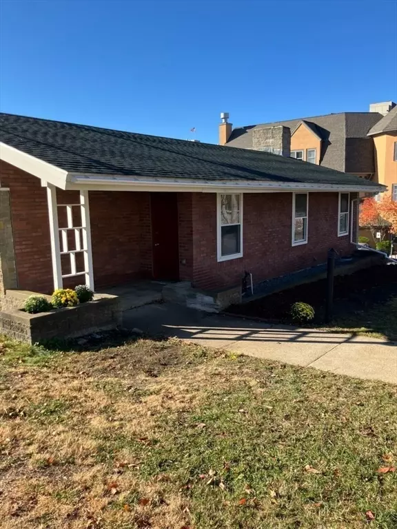 Manchester, NH 03104,26 W.Webster Rd.