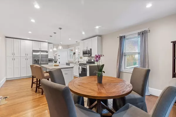 14 Hood St #B, Newton, MA 02458