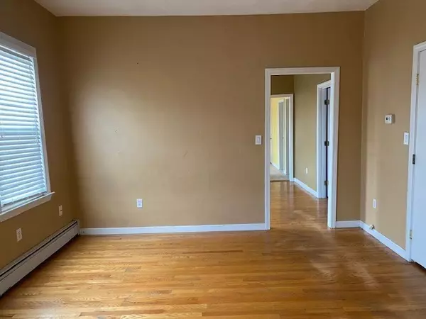 Everett, MA 02149,67 Nichols St #3