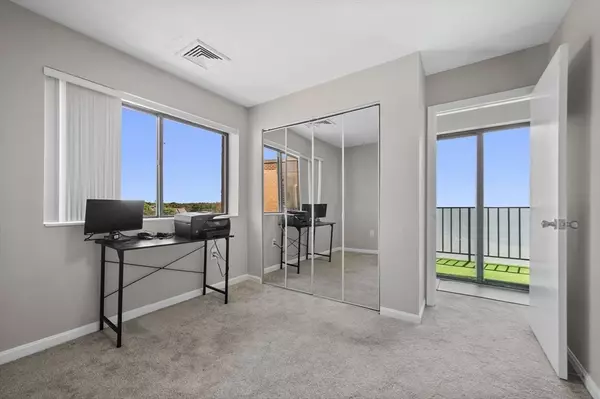 Lynn, MA 01902,295 Lynn Shore Dr #705