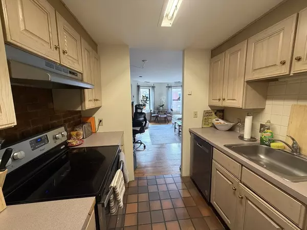 Boston, MA 02115,103 Gainsborough #304