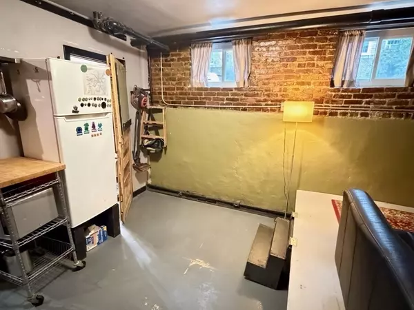 Boston, MA 02134,5 Spofford Rd #17