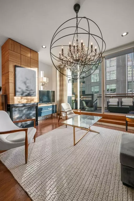 Boston, MA 02111,88 Kingston Street #PH-7C