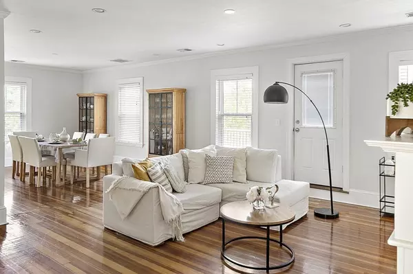 Newton, MA 02461,1281 Walnut St #2