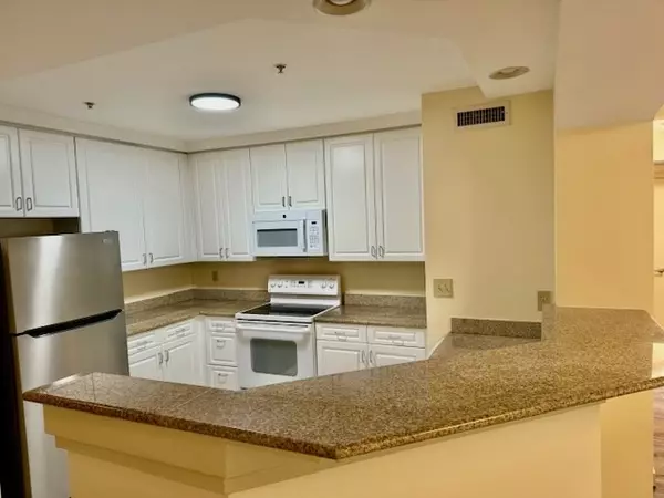 175 Cottage St #309, Chelsea, MA 02150