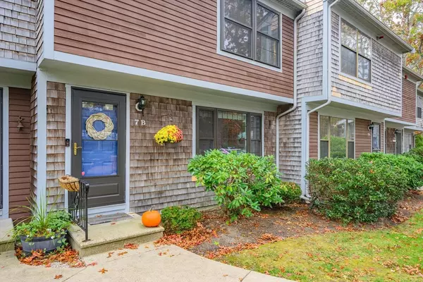 Mashpee, MA 02649,195 Falmouth Rd #7B