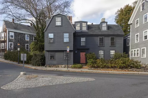 1 Mugford Street #3, Marblehead, MA 01945
