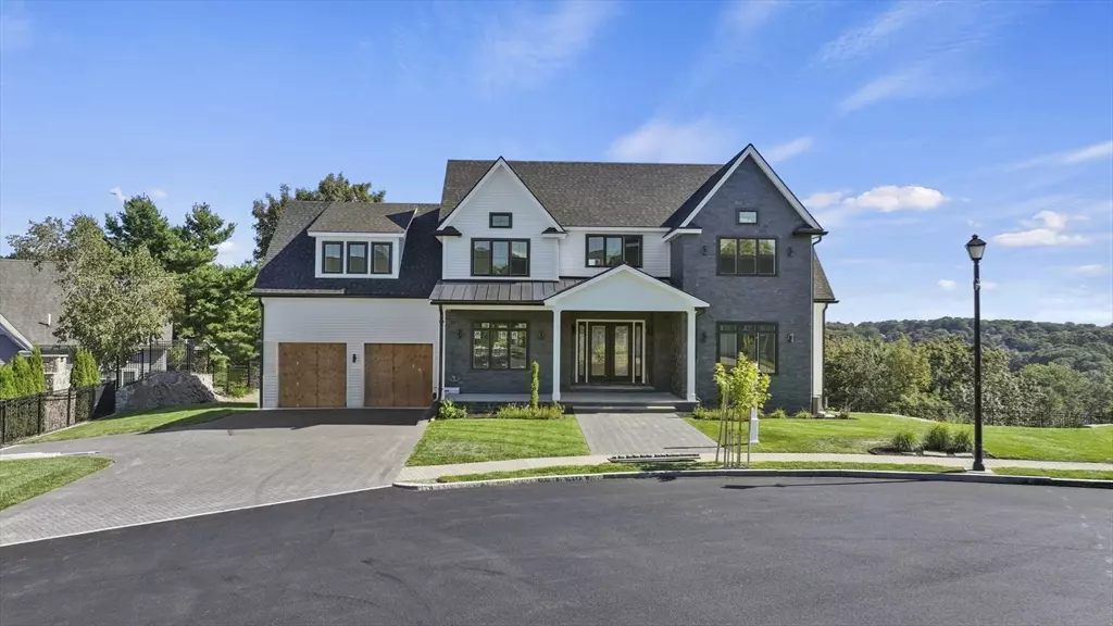 4 Oneil Way, Saugus, MA 01906