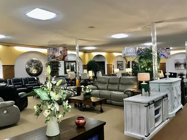 New Bedford, MA 02744,147-151 County St