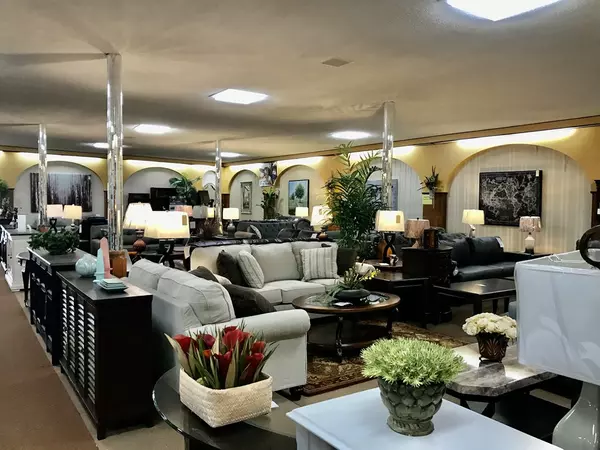 New Bedford, MA 02744,147-151 County St