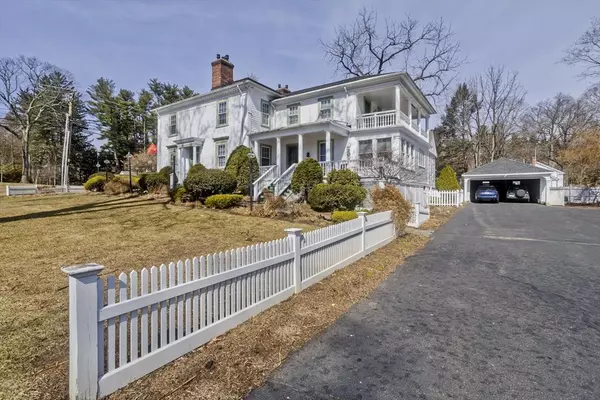 South Hadley, MA 01075,25 Woodbridge #1