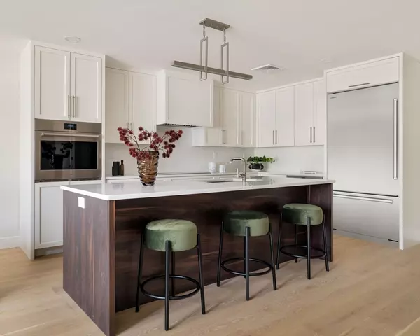 Newton, MA 02468,20 Kinmonth Rd #203