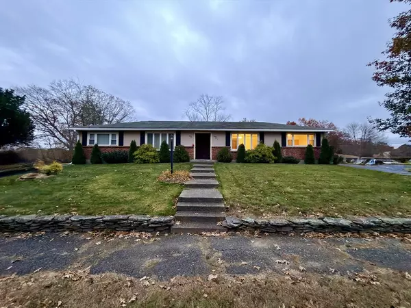 45 Kinglet Dr #A, Shrewsbury, MA 01545