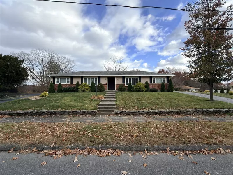 45 Kinglet Dr #A, Shrewsbury, MA 01545