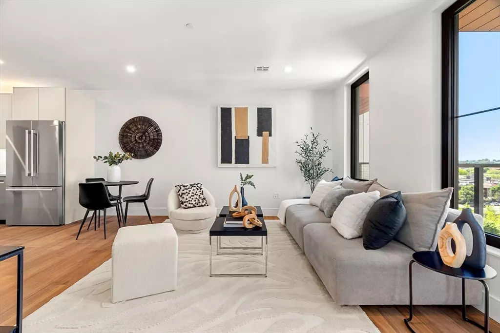 Boston, MA 02135,1515 Commonwealth Ave #615