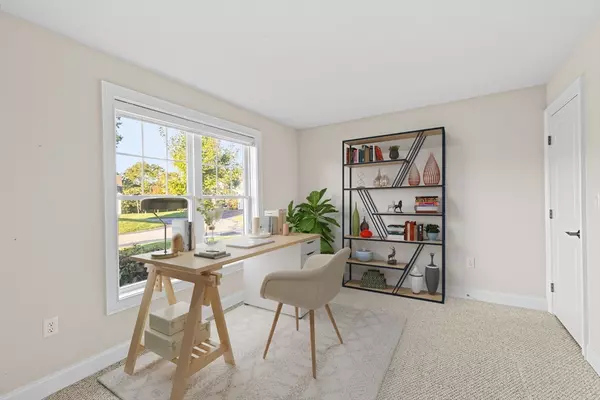 Plymouth, MA 02360,5 Daylily Dr