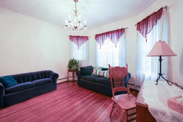 New Bedford, MA 02740,24 Thompson St