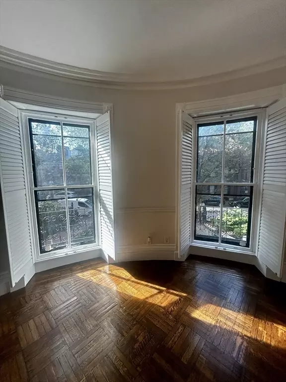 Boston, MA 02108,81 Mount Vernon Street #1