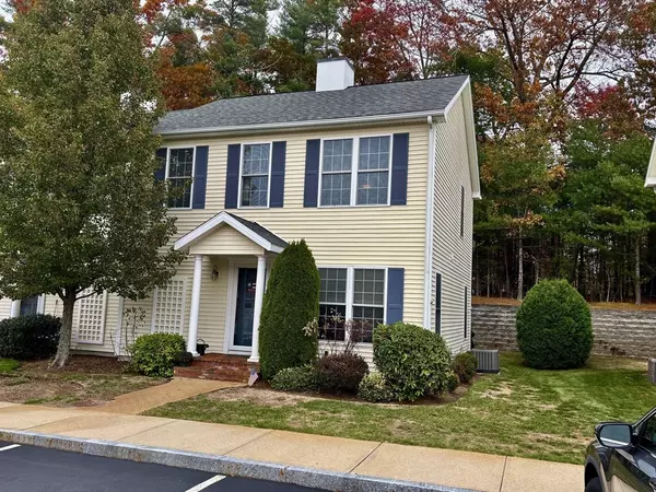 Pembroke, MA 02359,204 Center St #9