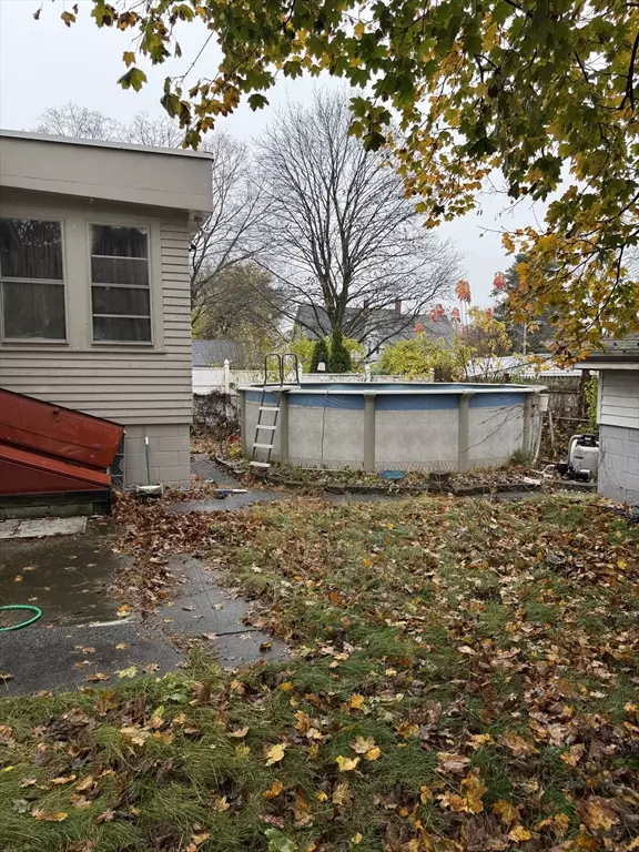 Lawrence, MA 01840,102 Weare St