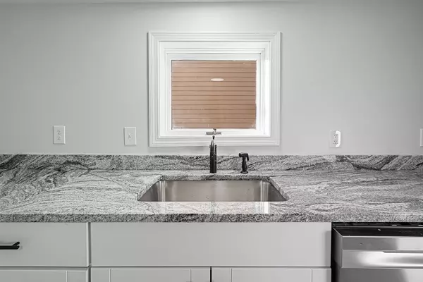 Southbridge, MA 01550,757 Main #A