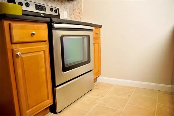 Natick, MA 01760,26 Walden Drive #7